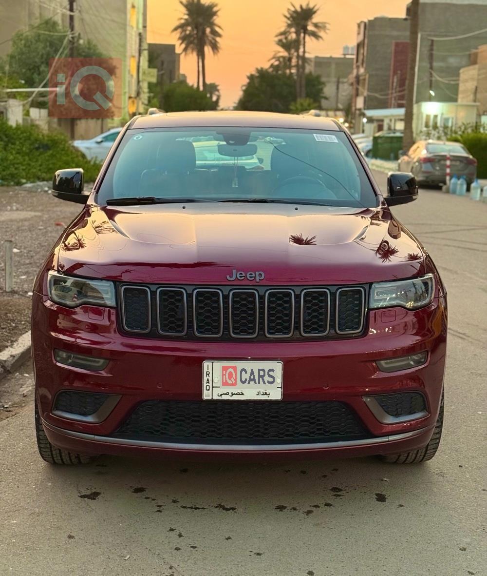 جیپ گراند شیرۆکی